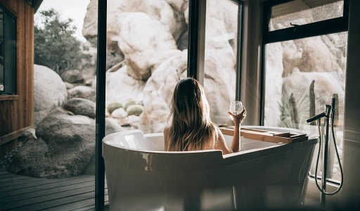 Les clés pour dénicher les meilleures offres de spa en hôtel en Normandie